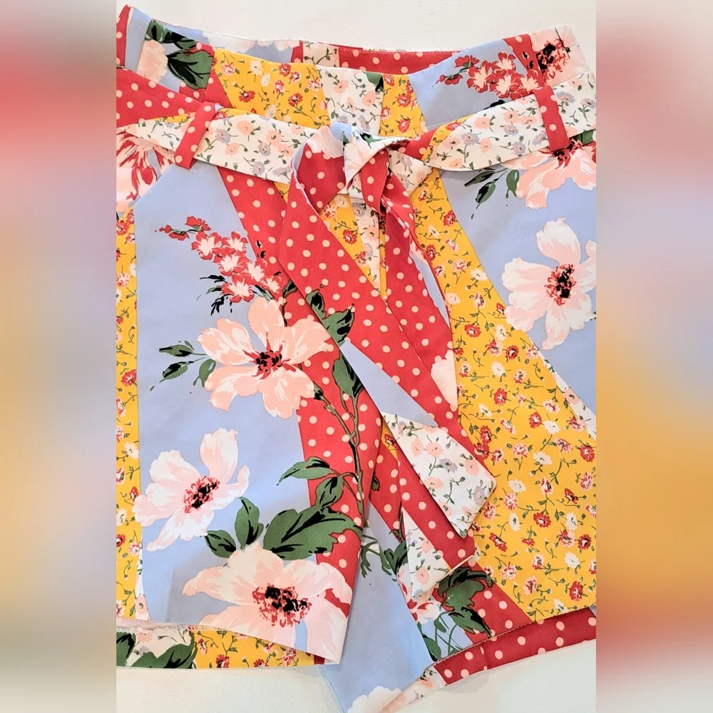 Patchwork Floral Tie-Waist High-Rise Women's Shorts - Blue/Yellow/Red